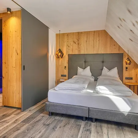 Avelina Hotel 4*